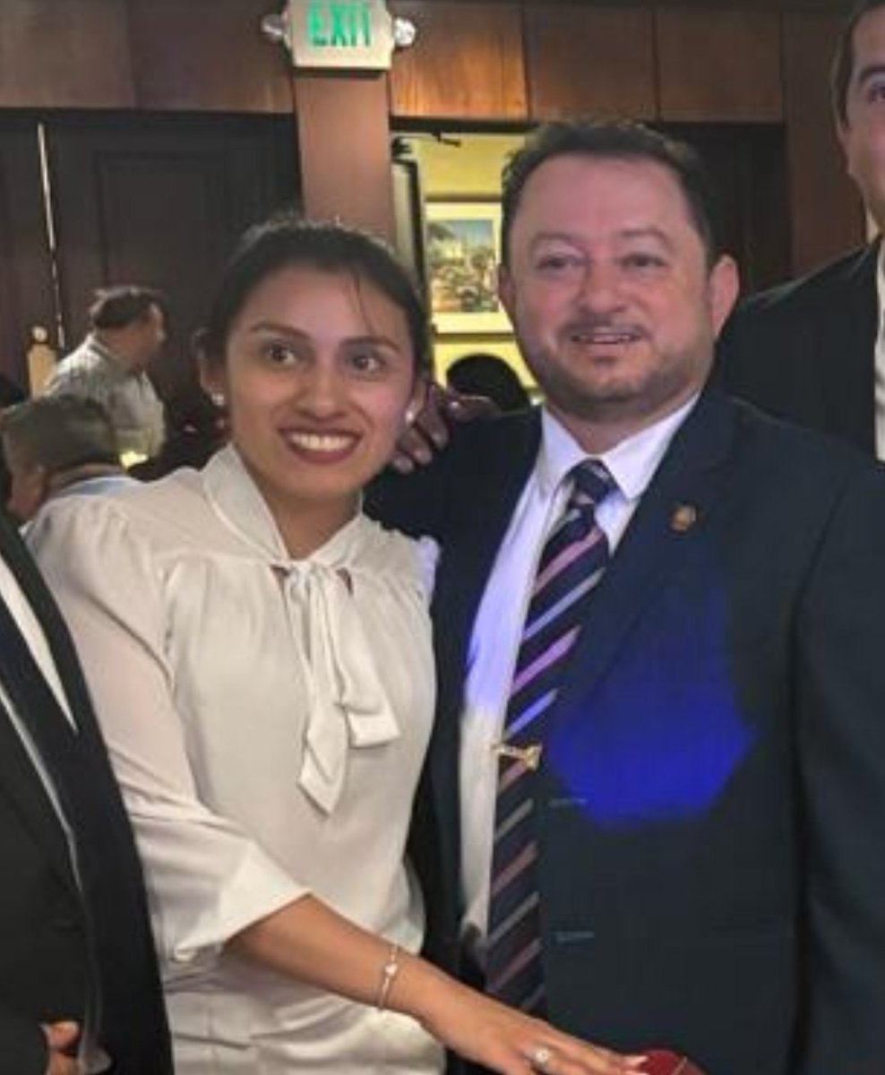 Ella no tiene tachas de corrupción dice?