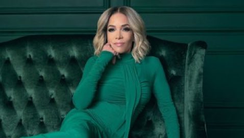 iamchanteezy's tweet image. Congrats to Sunny for holding FORMER Congresswoman Marjorie Taylor Greene’s ass accountable for her past statements, behavior and stances. #TheView