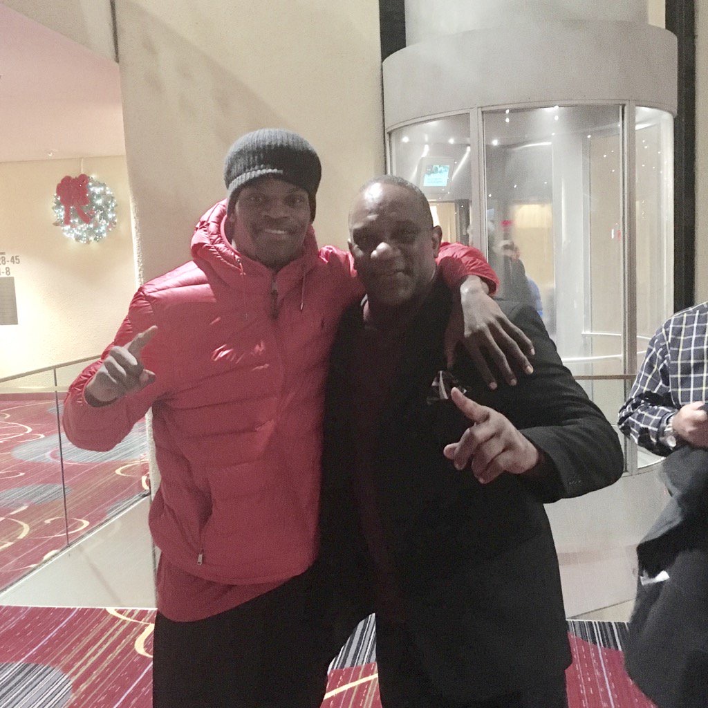 RealBillySims's tweet image. Happy Birthday to my @HeismanTrophy brother, @Lj_era8.  One of the best to ever do it on and off the field. Hope it’s a big one!

#billysims #lamarjackson #heisman