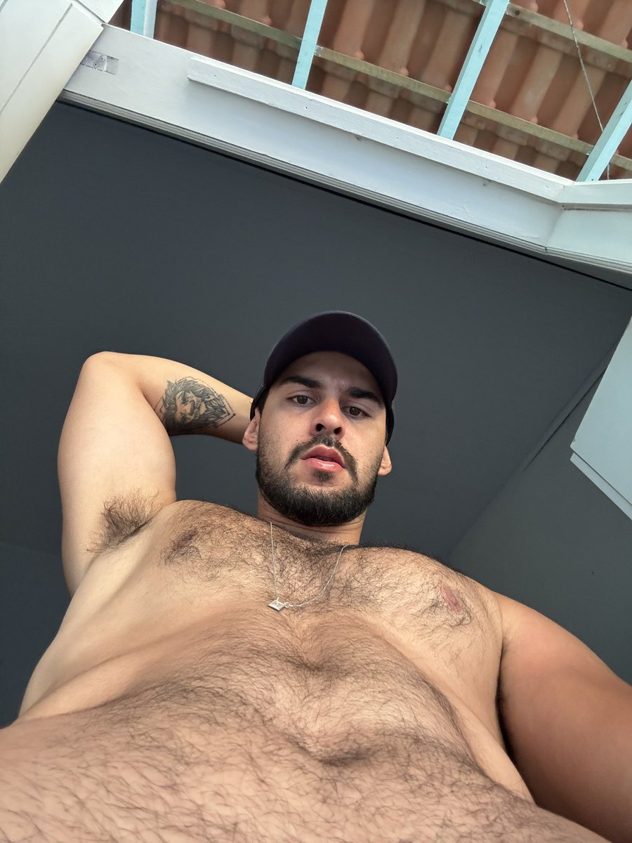FINDOMMONEYYY's tweet image. No way out.

🔞 onlyfans.com/footsoccer18

🍆 privacy.com.br/@CASHMASTER