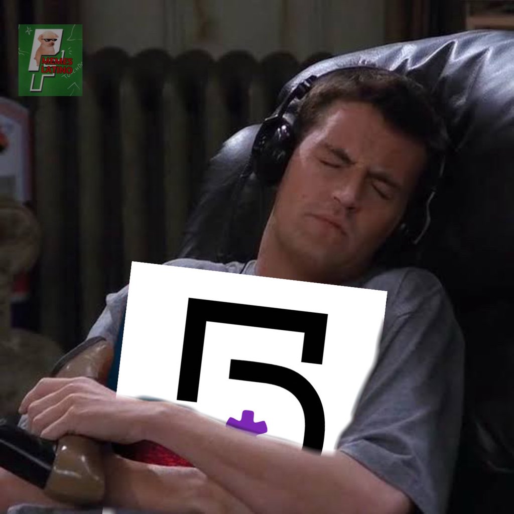 pilotomemeslat's tweet image. Yo al enterarme TODOS los Playoffs de la NFL serán gratis por Canal 5