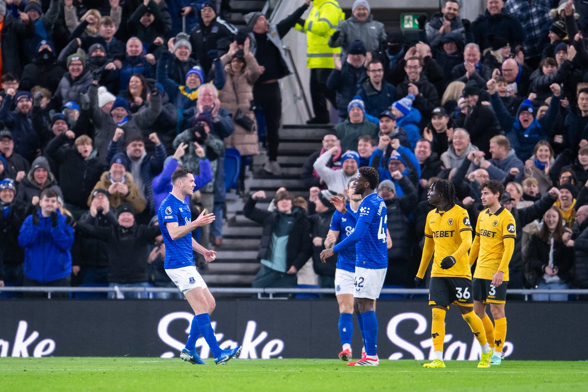 VerticalFutbol's tweet photo. Premier League 🏴 || Carrusel inglés
Bournemouth 3-2 Tottenham
Brentford 3-0 Sunderland
Crystal Palace 0-0 Aston Villa
Everton 1-1 Wolverhampton
Fulham 2-1 Chelsea
Manchester City 1-1 Brighton and Hove Albion
#PL | #MCIBHA | #BRESUN | #BOUTOT | #CRYAVL | #FULCHE | #EVEWOL https://t.co/2RhfofjJEJ
