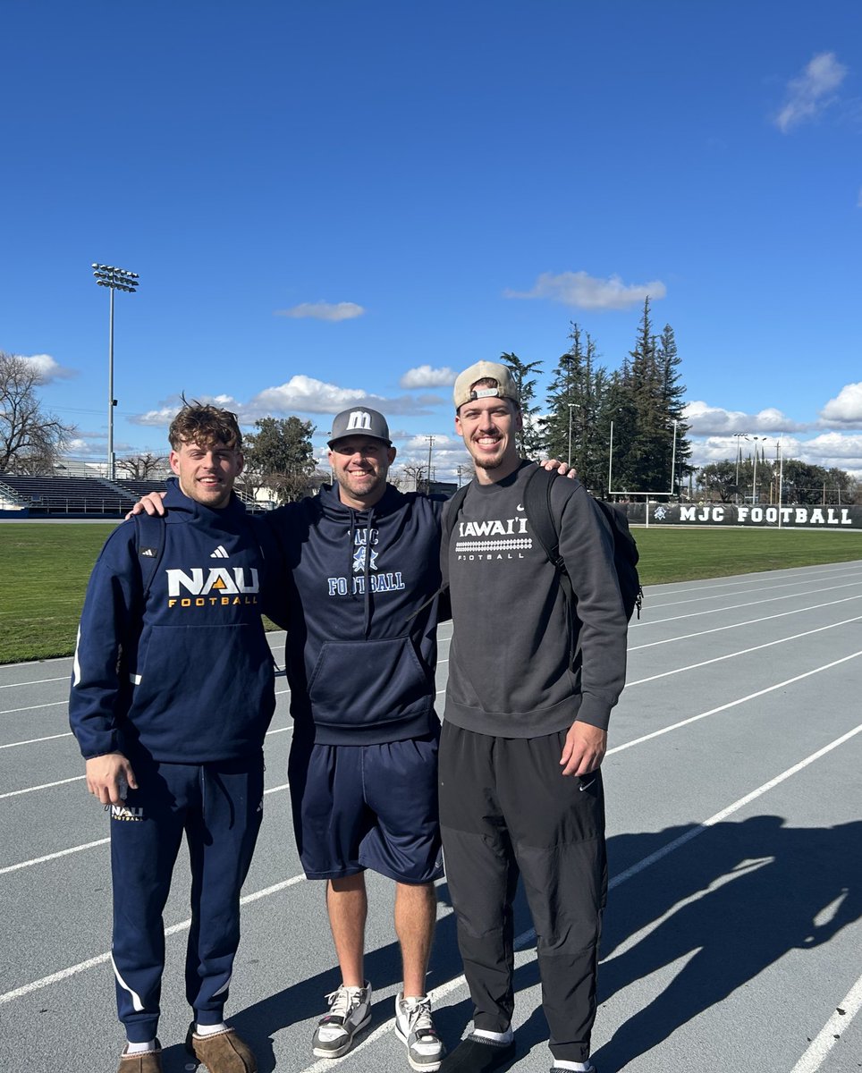 Caught up with a couple @MJCfootball legends today

<a href="/JosephAStout13/">Joey Stout</a> <a href="/luke_weaver2/">Luke Weaver</a> 

🏴‍☠️ 🏈 

#playmakerU #ONE