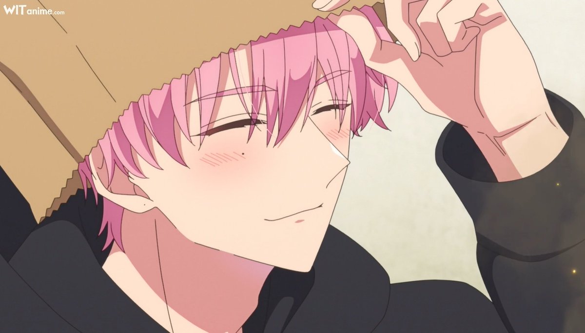 الفرق بضحك ولا كأنو نفس الشخص 😭 انا تيم الكئيب هارا بس  🙌🏻