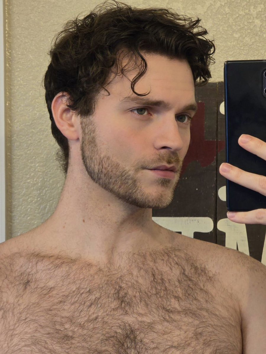 ⭐️ Your Yeen BF 🌸 tweet media