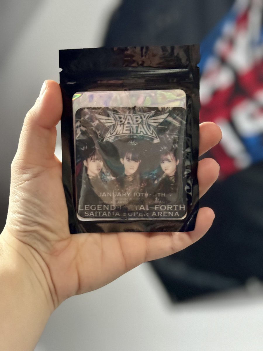 We will be boarding the Plane to Japan in less than 12 hours, everything is packed.
 Including fan gifts that id love to exchange (i have around 100, so 50 each day) looking forward to meeting new people and having an amazing time at the SSA! 🦊✈️💖 #BABYMETAL