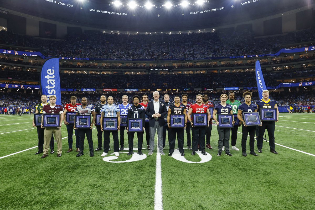 MattHofer5's tweet image. Extremely thankful and honored to be named to this years Allstate AFCA Good Works Team! Such a blessing to be at Sugar Bowl with the team and hear how such amazing people have served their community and around the world.