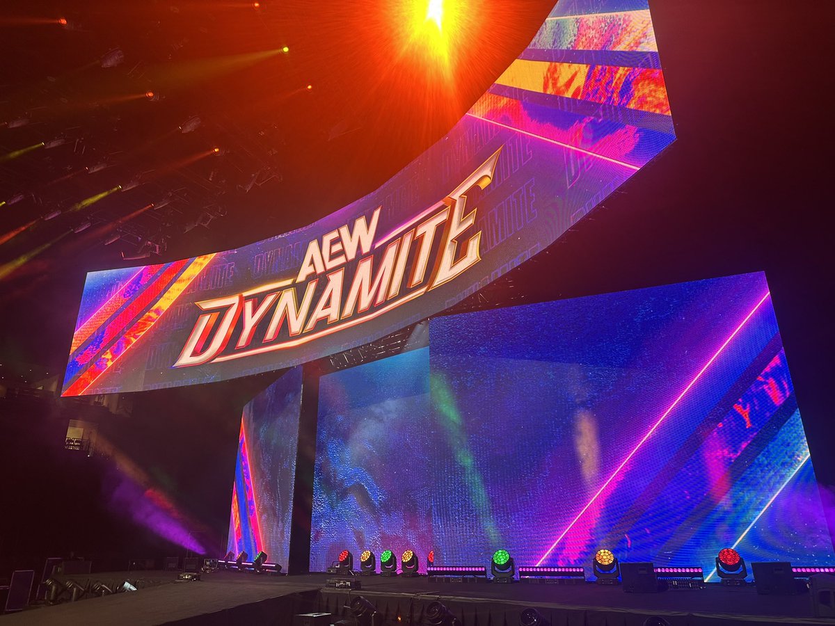 ARealFoxx's tweet image. Ayeeeeee BACK ON THE DAMN AR PLANE TO AEW DYNAMITE! HAD EVALS ! THAT BOY MAKIN PROGRESS! iM GOiN uPP #steps

Don’t miss a STACKKED UP #AEWDynamite TONIGHT!