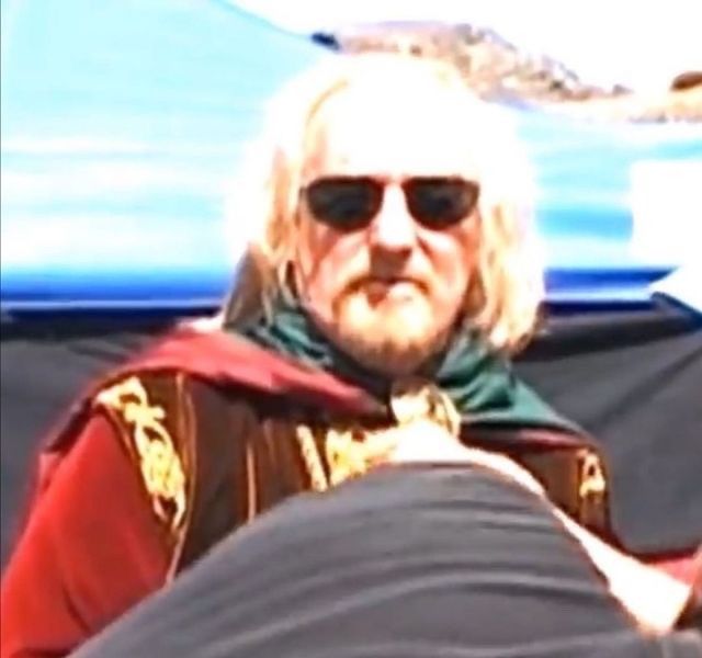 desi ☠️ tweet media