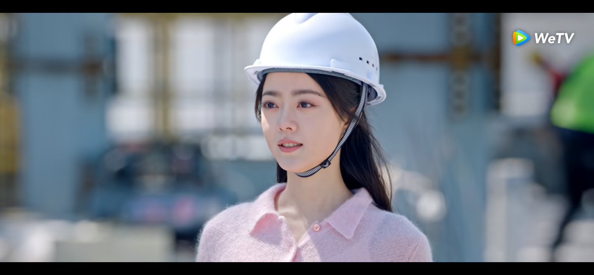 ความชอบจวงซวี่เมื่อก่อนเป็นเรื่องจริง ตอนนี้ไม่ชอบแล้วก็จริงเหมือนกัน ชีก็ไม่คิดว่าตัวเองจะมูฟออนไวขนาดนี้ แต่ความชอบที่ไม่ได้รับการตอบสนองเท่าเทียมกัน เทียบกับใจที่ตรงกันทั้งสองฝ่ายไม่ได้สักนิด ไฟบ้านคนอื่นติดๆ ดับๆ หรือจะมาสู้พระอาทิตย์ที่หมุนรอบตัวเรา #ดั่งตะวันฉายฉาน