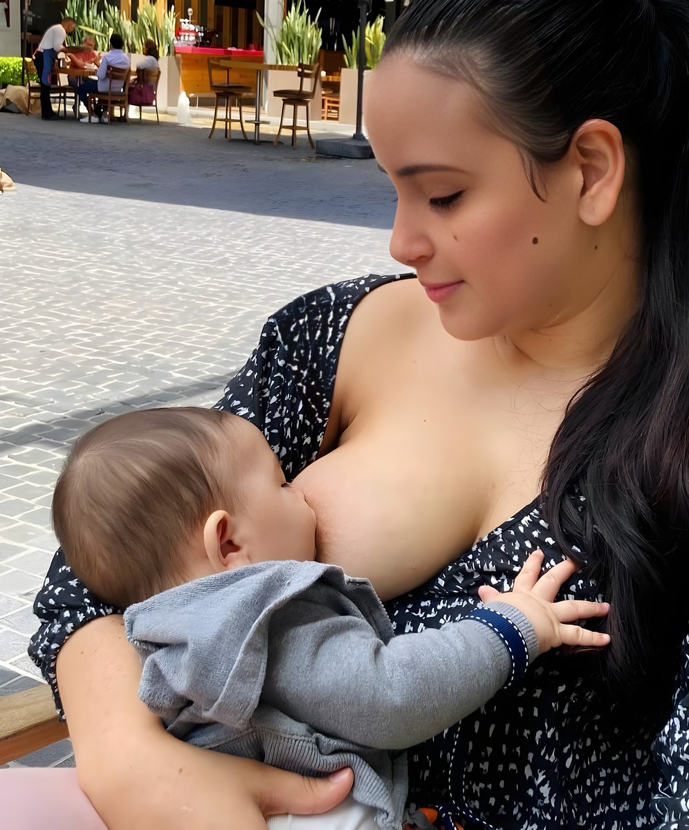 BreastfeedView's tweet image. Celebrating the glow of breastfeeding moms.