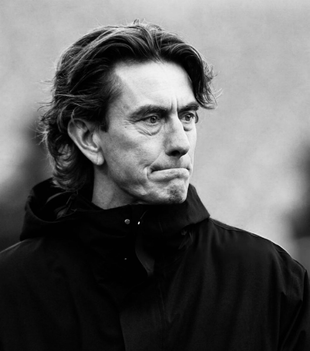 Allthings__THFC's tweet image. Thomas Frank since joining Tottenham: 

-Lied about the style of football we will play

-Said the one thing he can guarantee is we will lose games

-Has repeatedly praised our biggest rivals 

-Used us finishing 17th while neglecting the fact we also had the worst injury crisis…