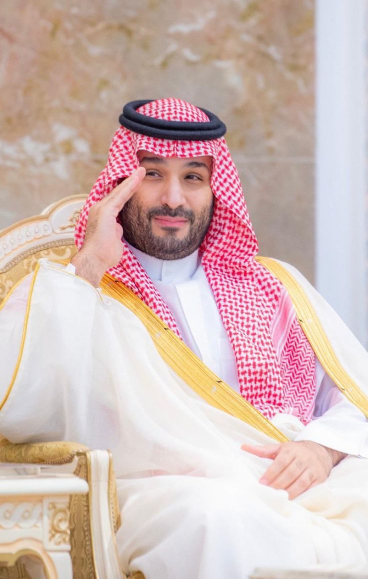 من جبال اليمن الشاهقة ، إلى نجد العذية وقمم طويق، ومن عبق البخور في عدن إلى شواطئ جدة والدمام؛ نكتب بمداد الإخاء كلماتٍ تزلزل المنابر، لتؤكد أن ما يربطنا ليس مجرد حدود، بل هو وحدة المصير