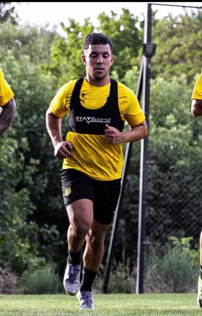 NicolásMR tweet media