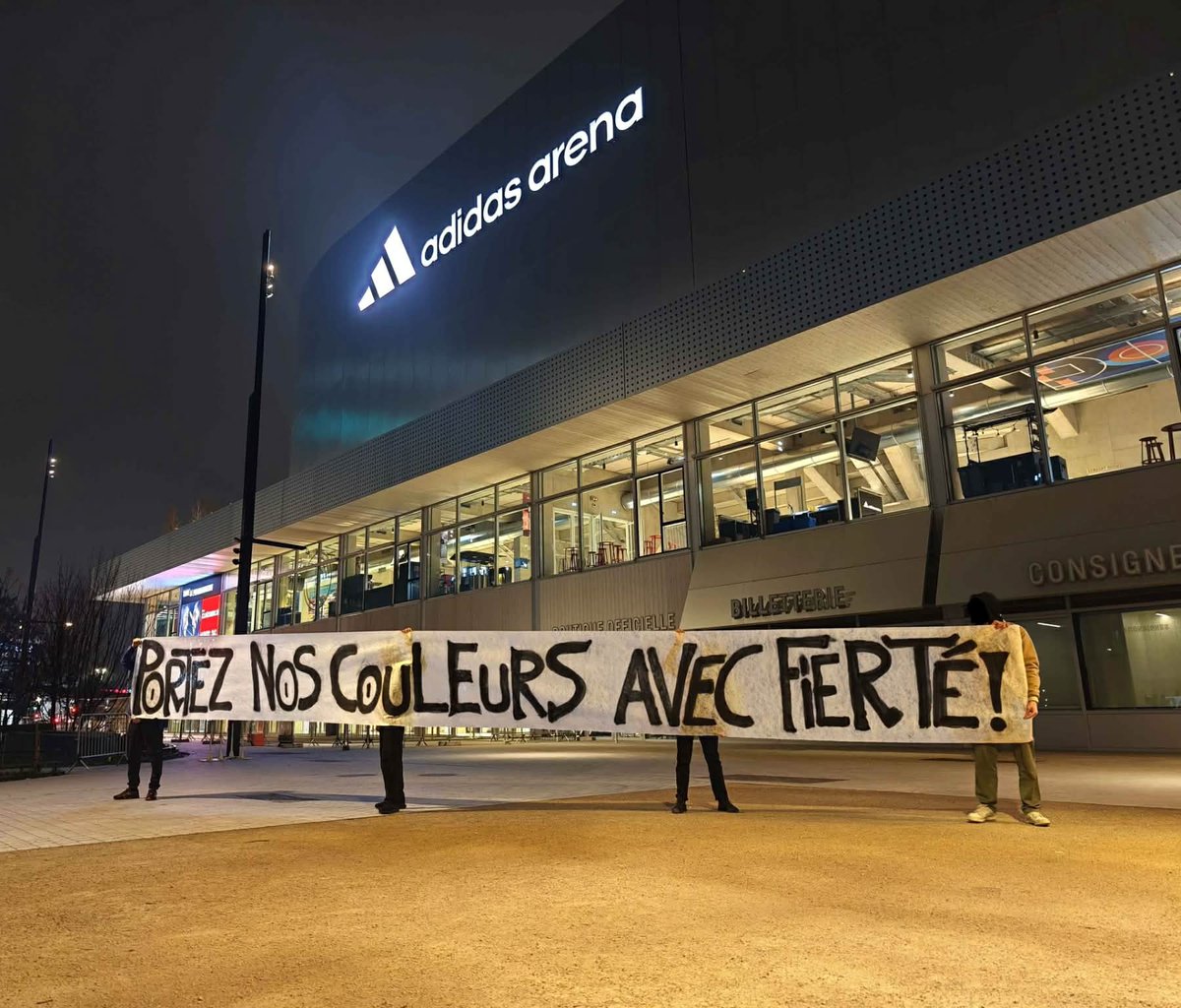 LBW PARISIEN tweet media