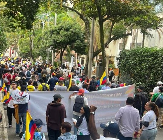 En Medellín nos sumamos a la lucha por la soberanía en Colombia. A los paisas no nos gusta que nos amenacen, ni gringos ni nadie.
