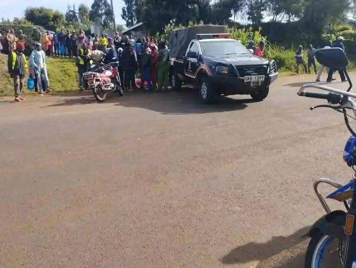 OthayaGlobal's tweet image. A bad accident involving a bodaboda and a car has occurred at Machako, Wamagana, Tetu, Nyeri claiming the life of the bodaboda rider on the spot. RIP
#At Othaya  town Ongoing.