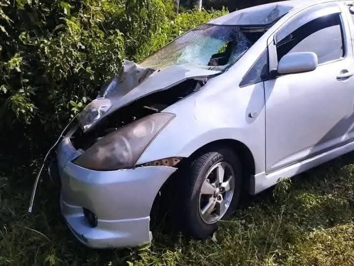 OthayaGlobal's tweet image. A bad accident involving a bodaboda and a car has occurred at Machako, Wamagana, Tetu, Nyeri claiming the life of the bodaboda rider on the spot. RIP
#At Othaya  town Ongoing.