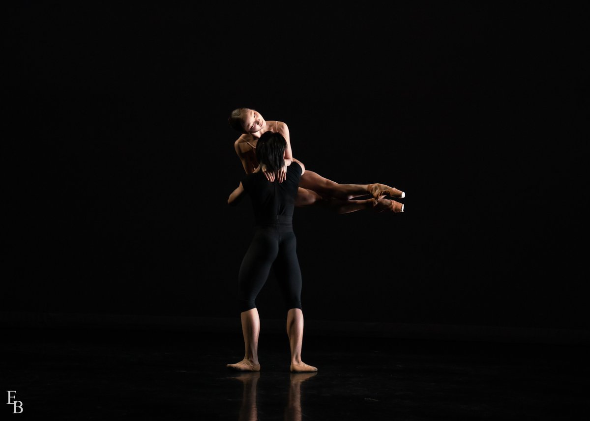 EllisonBallet's tweet image. As we close our 20th Anniversary season, we are sharing highlights from our spring performances, looking back on the artistry and excellence that define Ellison Ballet.
Photos:  Sakura Natorigawa and Asahi Hagihara perform Barry Kerollis’s “Caught” (c) Kyle Froman.