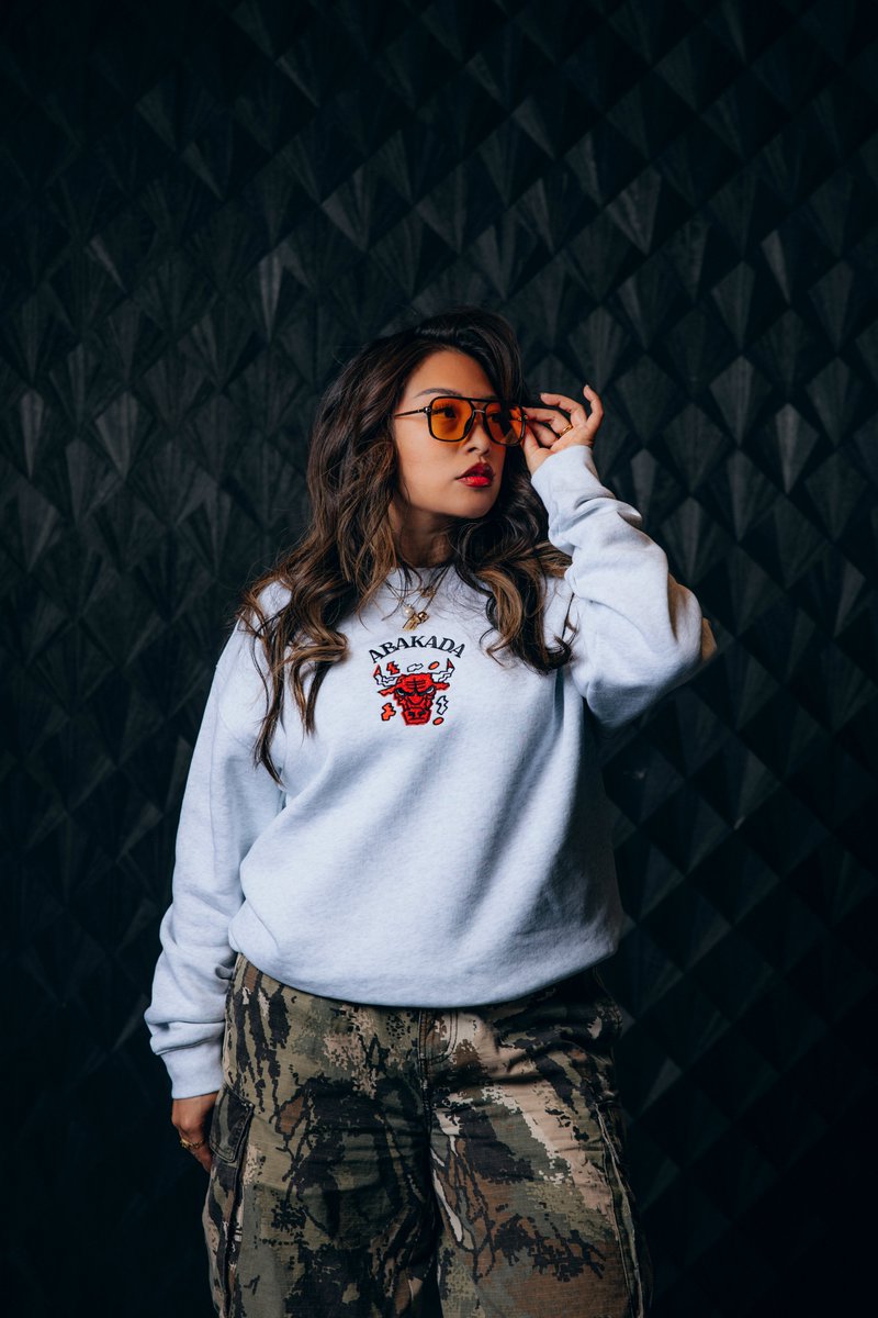🚨 TONIGHT ON BULLS DROPS 🚨
🔥 Chicago Bulls x @abkdco crewneck
⏰ 7:30 pm CT
📲 Only on the Chicago Bulls app
Presented by @AmericanExpress.