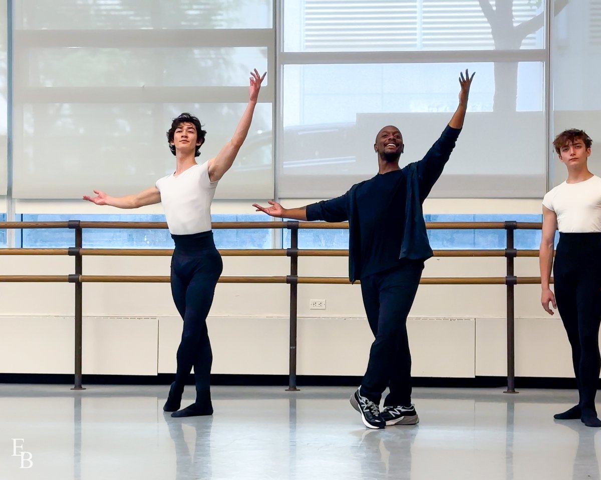 EllisonBallet's tweet image. The 2025 Pas de Deux Intensive focused on  Harlequinade, first choreographed by Marius Petipa in 1900. Led by Artistic Associate Jason Ambrose, students explored the stylized technique and theatrical nuance of this charming work, deeply rooted in the commedia dell’arte tradition.