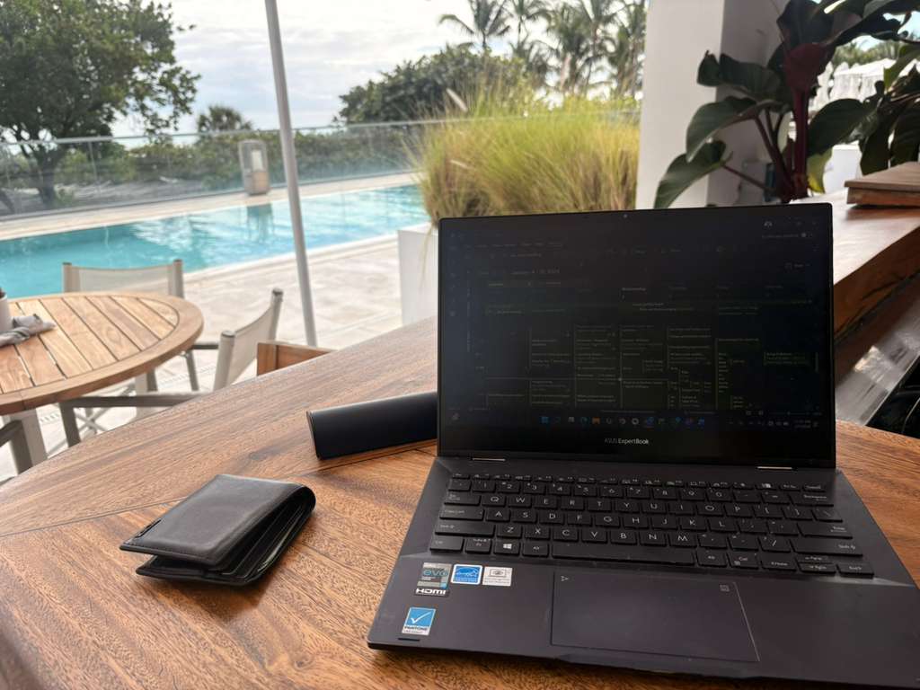 Kaihan's tweet image. Blocked today for creative work and picked this as my office. I’m actually more productive and creative here than at my desk.
Less noise. More thinking. Better ideas.
#DeepWork #CreativeProcess #ThinkingTime #Leadership #WorkAnywhere #Outthinkers