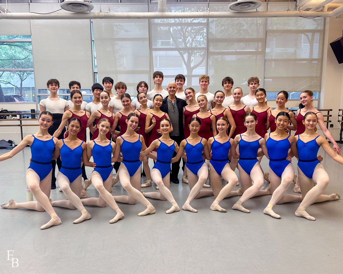 EllisonBallet's tweet image. Dear Friend,
As 2025 draws to a close, I want to sincerely thank you for being part of another extraordinary year at Ellison Ballet. Your belief in our students and our mission made this year’s achievements, highlighted by...
ellisonballet.org/yearendgiving
ellisonballet.org/support