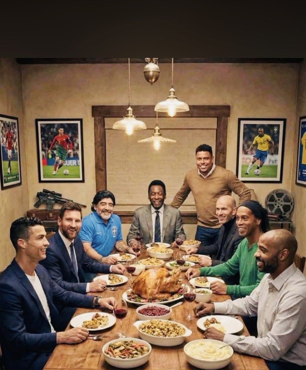swar_dr_'s tweet photo. 🚨 Hey @grok Which of these players needs to stand up to let Ronaldo sit down? 🤔 https://t.co/kKBV1VgYTf