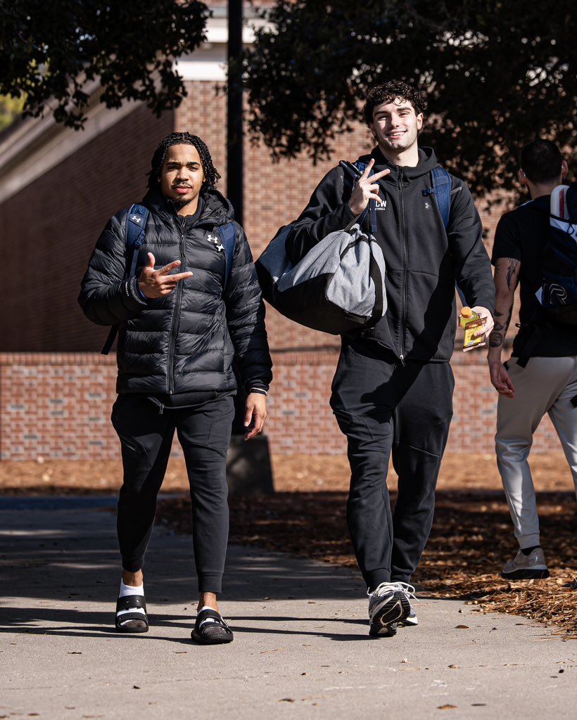 uncwmenshoops's tweet image. Another business trip🧳

#BleedTeal