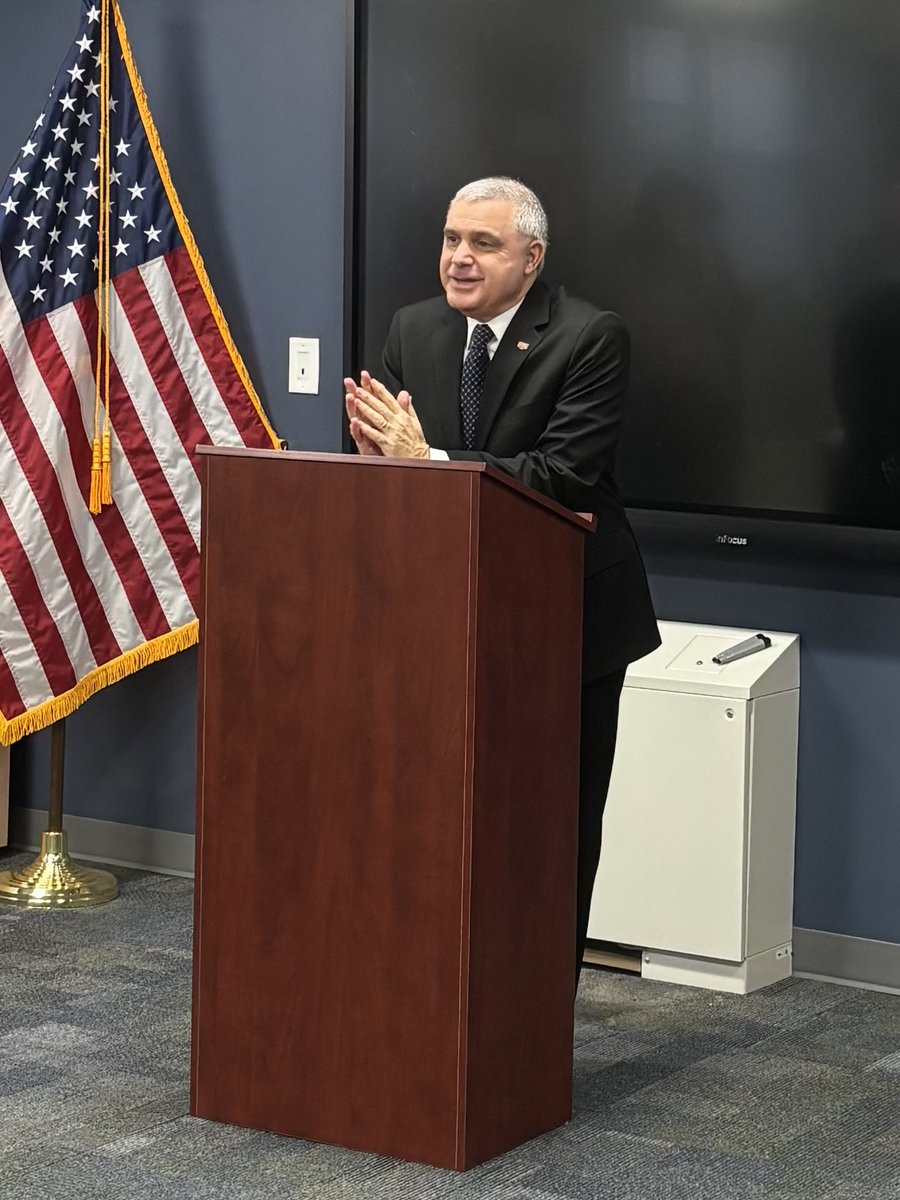 NYSPEF's tweet image. It's opening day of the 2026 NYS Legislative Session and PEF is in the house! @NYSAFLCIO President Mario Cilento | @NYSComptroller Thomas DiNapoli |Assemblymember Jen Lunsford