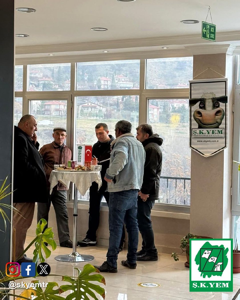 Ankara, Beypazarı’nda yetiştiricilerimiz ve bayimiz Taşkoparan ticaretin katılımıyla  “verimli hayvan besleme ve bilinçli hayvancılık”konulu seminerimizi teknik danışmanımız Prof.Dr. Mehmet Başalan hocamız ve teknik ekibimizle gerçekleştirdik. Katılımcılara çok teşekkür ediyoruz.