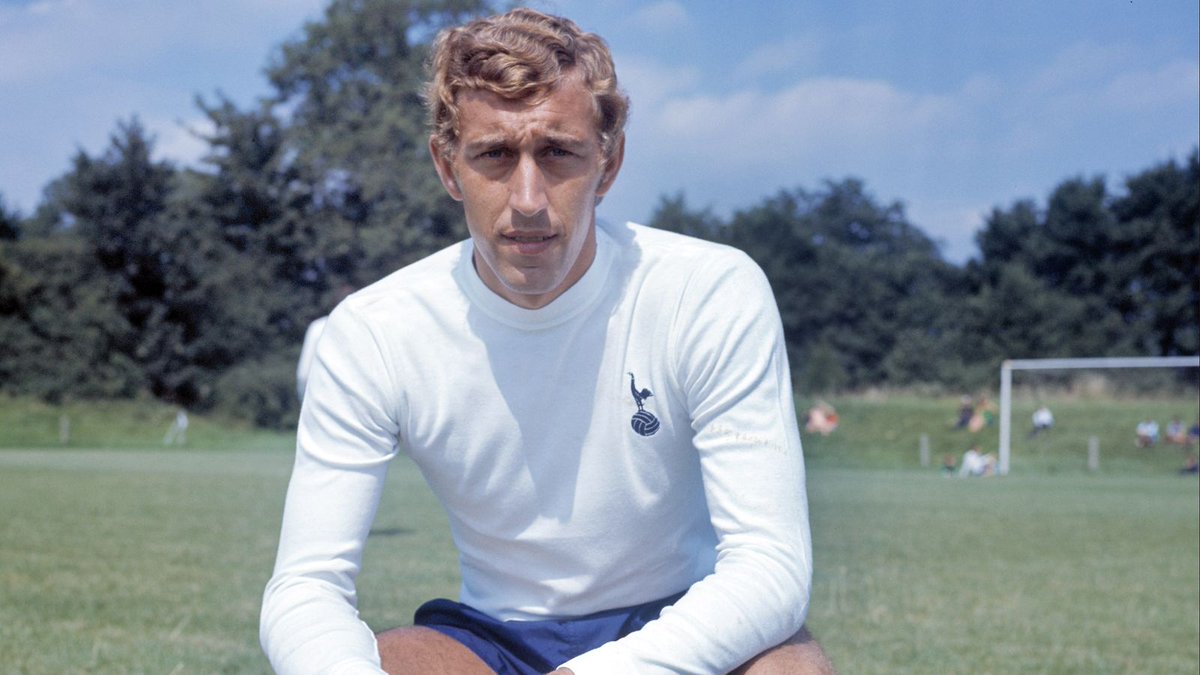 R.I.P <a href="/MartinChivers9/">Martin Chivers</a>  a true legend has left the building! Go Get the win for him tonight <a href="/SpursOfficial/">Tottenham Hotspur</a>