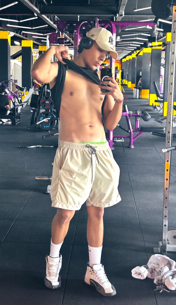 Master Zach 🐺 tweet media