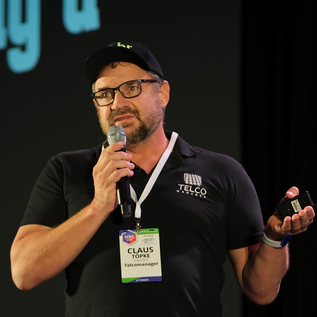 nanog's tweet photo. Video of the Week - Clash of the BGP Titans: Which Open Source Routes It Best?
w/ Claus Rugani Töpke, @Telcomanager
A humorous, insightful comparison of open-source BGP daemons—#FRR, #BIRD, #OpenBGPD, #GoBGP, #ExaBGP, Holo-Routing, and #RustyBGP https://t.co/zsdJPB5vGr https://t.co/b9LvWwk7gv