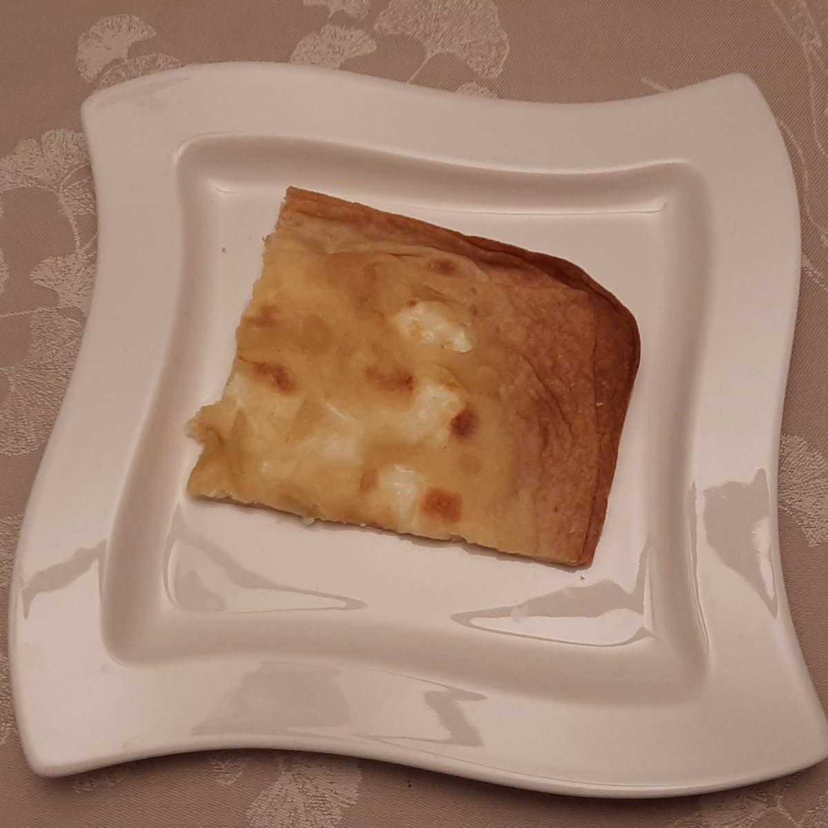 VittorioMerlo's tweet photo. La Focaccia di Recco 
#focacciadirecco
#italianfood https://t.co/XwkyEVk4yc