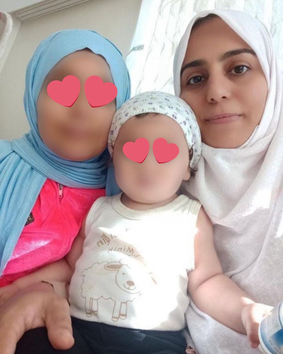 İki çocuk annesi Ferah Oktan’ın bebeği tutuklamada 14 aylıktı, şimdi 17 aylık. Suç olmayan fiillerle özgürlüğü alındı, cezaevinde kansere yakalandı; tedavi ihmali metastaza neden oldu.

Yasa bebekli anneleri korurken neden uygulanmıyor? Bu ağır ihmal yaşam hakkı ve kanuniliğe