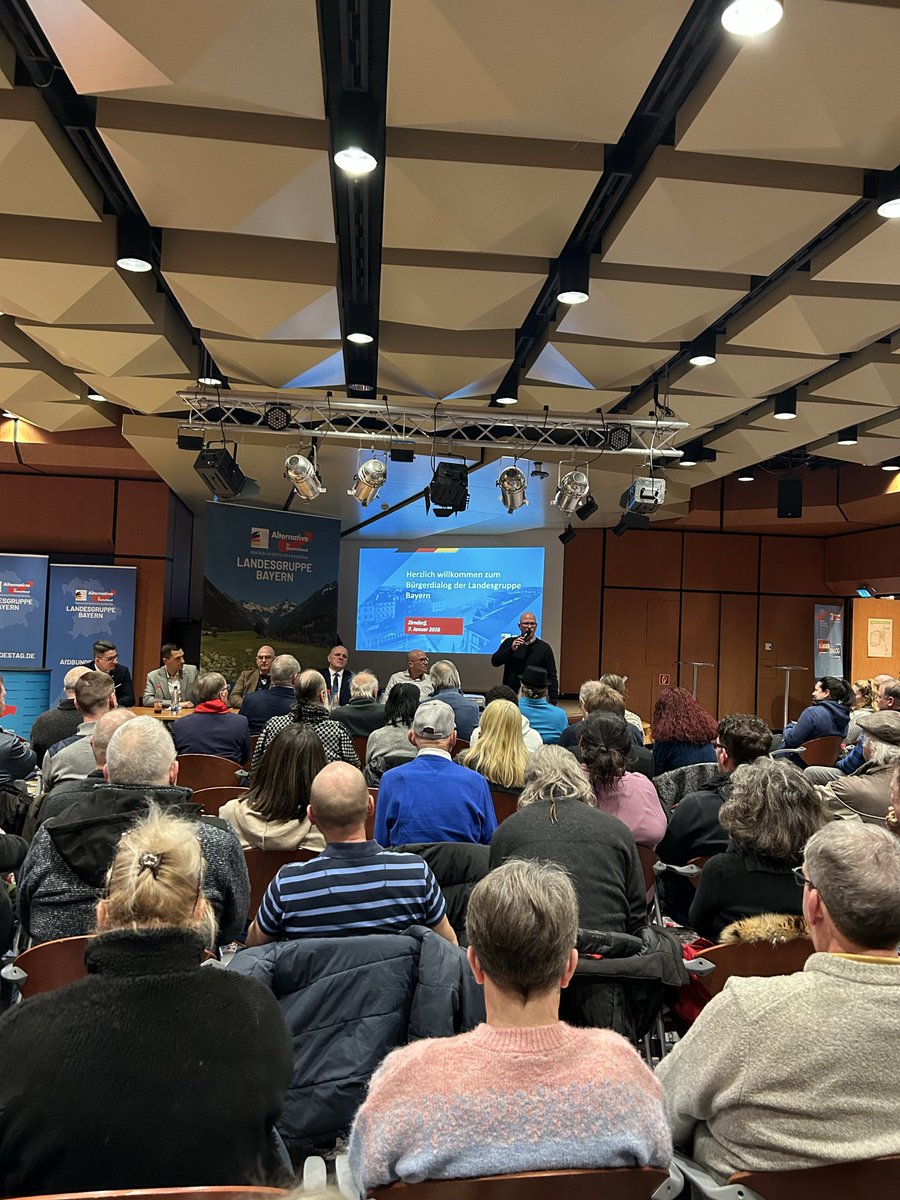 Volles Haus heute beim Bürgerdialog der #AfD-Bundestagsfraktion in Zirndorf (Fürth).
