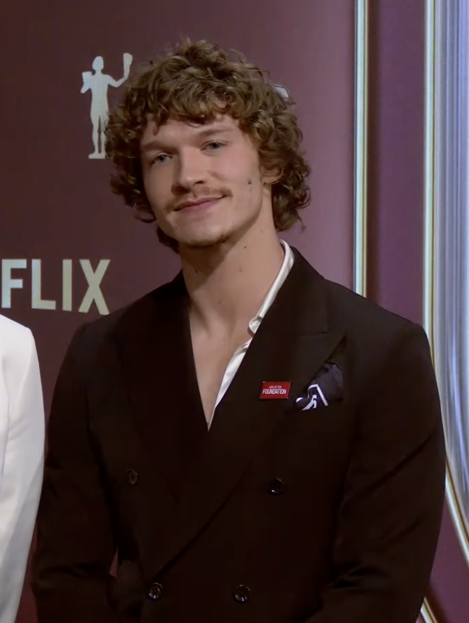 pinkstape's tweet photo. connor you are a freaking chuu to me.... https://t.co/AHb17qvIpN