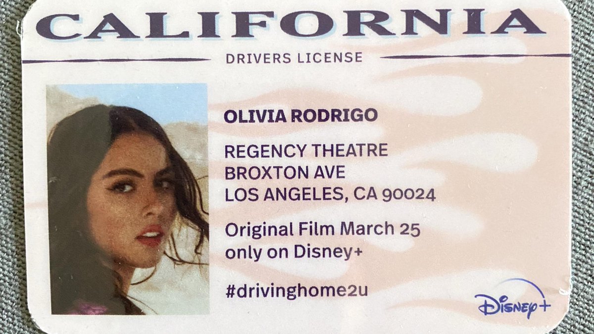 liviesthinker's tweet image. olivia rodrigo drivers licenses
