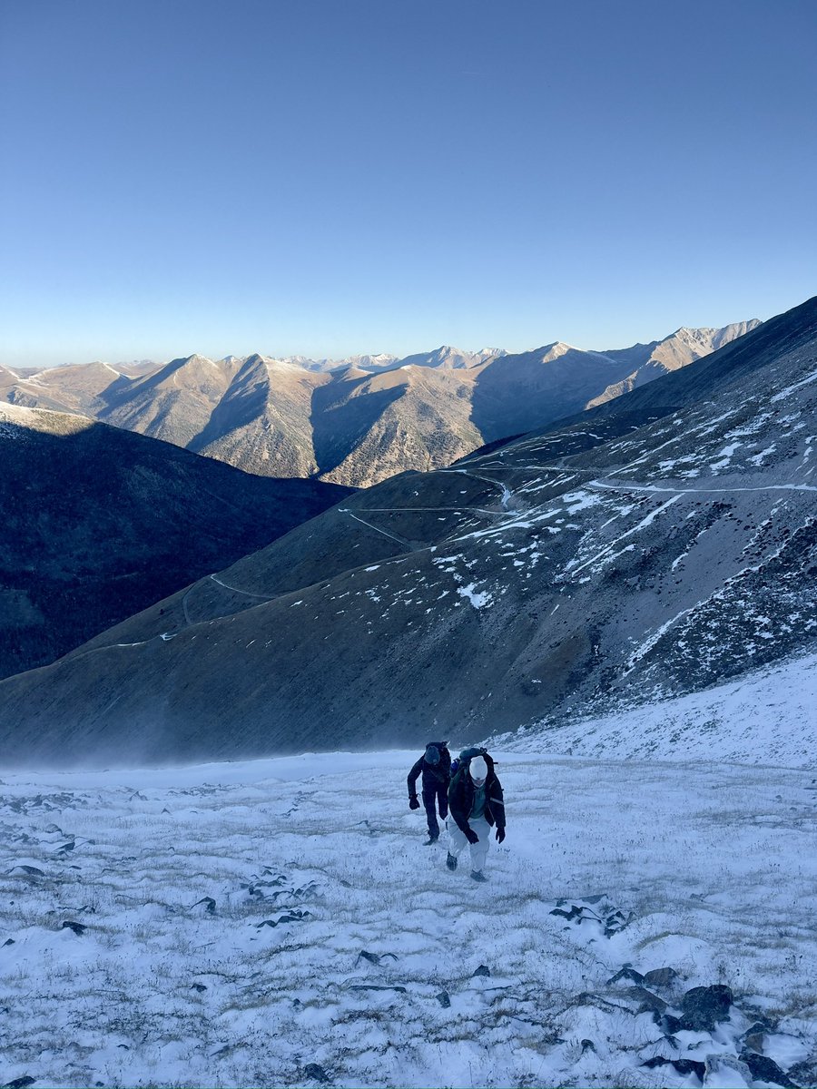 morganisawizard's tweet image. anyone can invite you to bars, but real friends invite you to suffer