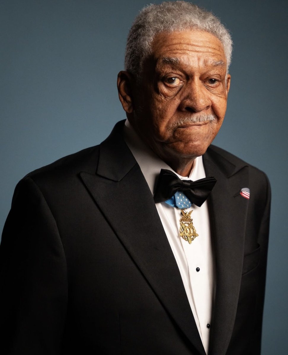 MilitaryCooI's tweet image. Today, we honor and celebrate the extraordinary life and service of Staff Sergeant Melvin Morris, one of only 61 living Medal of Honor Recipients. Please join us in wishing him a very happy birthday!
S/Sgt. Melvin Morris distinguished himself by extraordinary gallantry while…