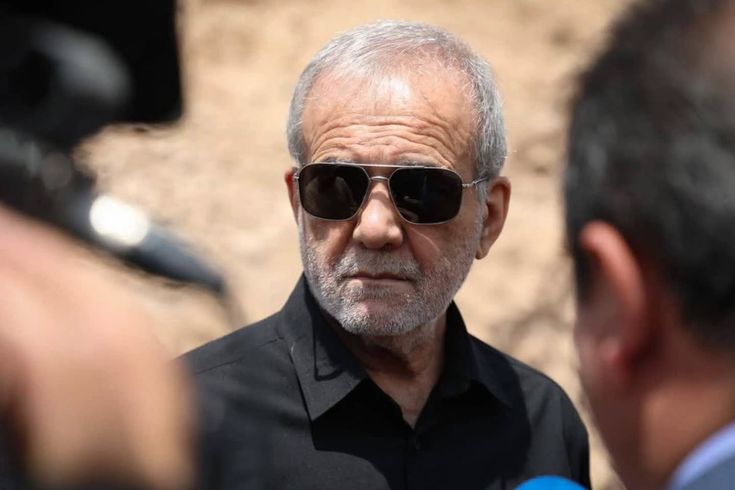 دکتر پزشکیان: مهم نیست دور بعد رای بیارم یا نه 
رانت را حذف میکنم!
بله؛ ترس از دست دادن صندلی‌ست که باعث میشه مسئولین مقابل هر کس و ناکسی خفه‌خون بگیرن!

#برای_ایران