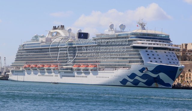 Shipguru's tweet image. #fincantieribuilt #RoyalClass #cruiseliner #SKY_PRINCESS #berthed at #grandharbourmalta - 06.10.2025 - maltashipphotos.com - NO PHOTOS can be used or manipulated without our permission @Valletta_Port  @PrincessCruises @Fincantieri @worldshipsoc @ShippingTV @ShippingMag