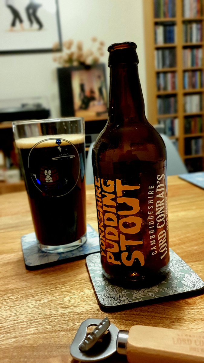 moneight's tweet photo. Midweek roast .. @LordConrads π»
Top tasting roasted malts, the YP ingredients are subtle yet remain throughout and work a treat!
#midweeker #IndieBeer #locale https://t.co/Z0tg0rKNij
