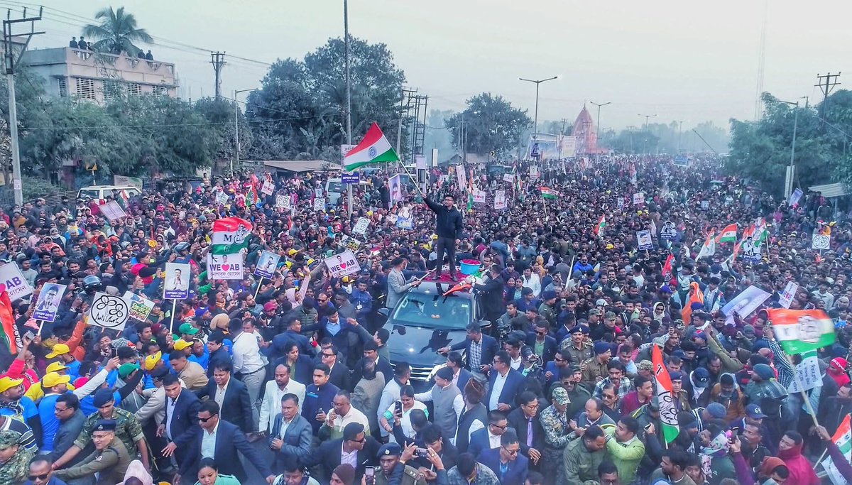 DebuTuduTMC's tweet image. On January 7, 2026
A record-breaking crowd at the Itahar Assembly constituency today.
Our beloved leader #Abhishek #Banerjee Jindabad ✊
Abar Jitbe Bangla
Thank you Itahar❤️
Thank you Uttar Dinajpur❤️