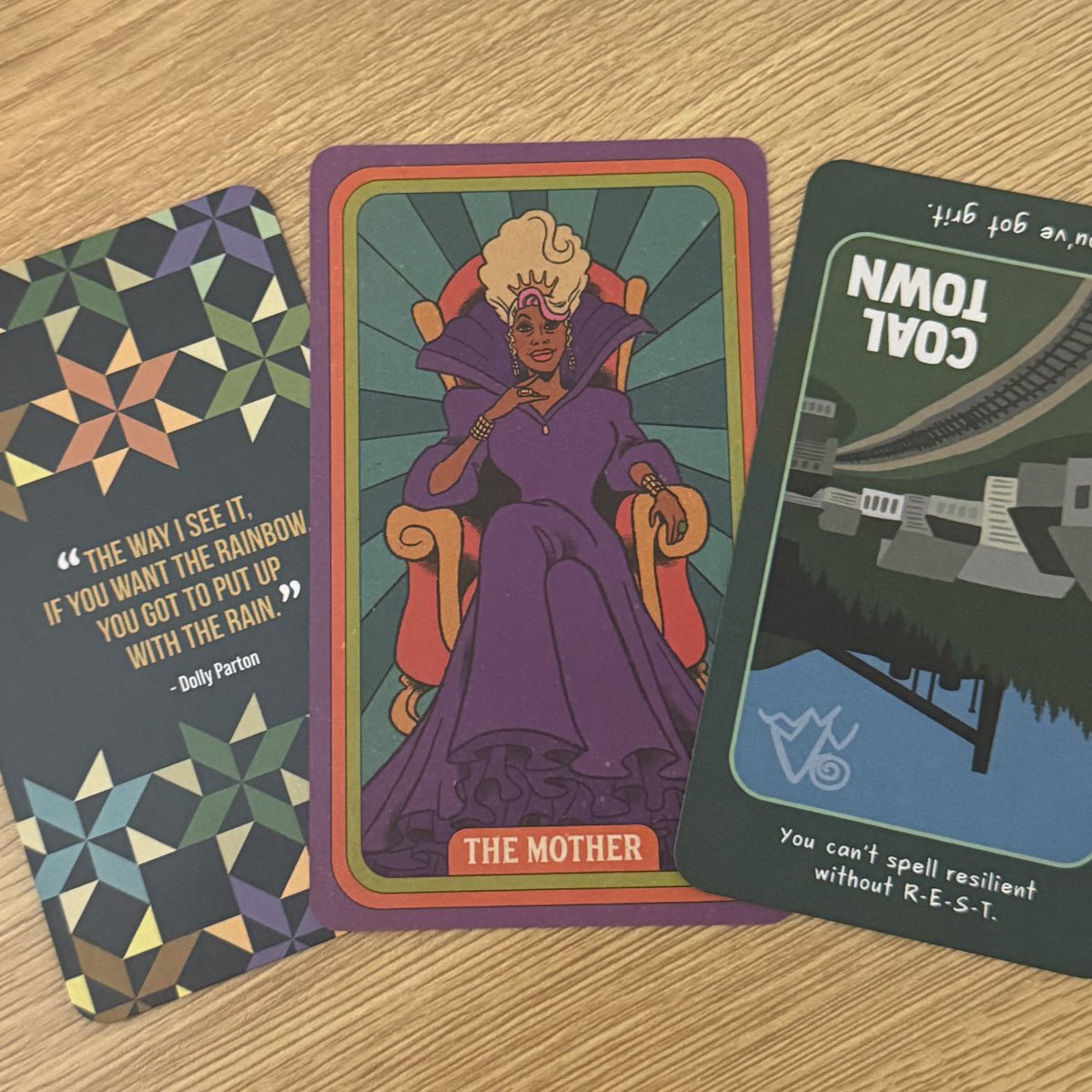 corabellebj's tweet photo. There is power in slowing down and setting clear intentions. Although I am unsure of what the universe has planned, I know I am at the center of it with big dreams about to manifest. 🌱💚

#tarot #trans #transgender #witchy #omnist https://t.co/skodWD5HWk