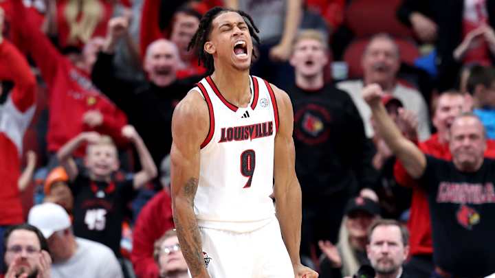 raashaan's tweet image. Imagine seeing this man in 9 minutes of play in the first half vs Duke go for 6 points, 4 rebounds, 2 assists (0 TO), 1 block, and pretty much looking like the biggest impact athlete for your team and decide that he only deserved 3 minutes of court time in the second half. 🙃