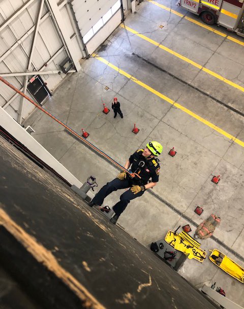 Deryn Rizzi tweet media