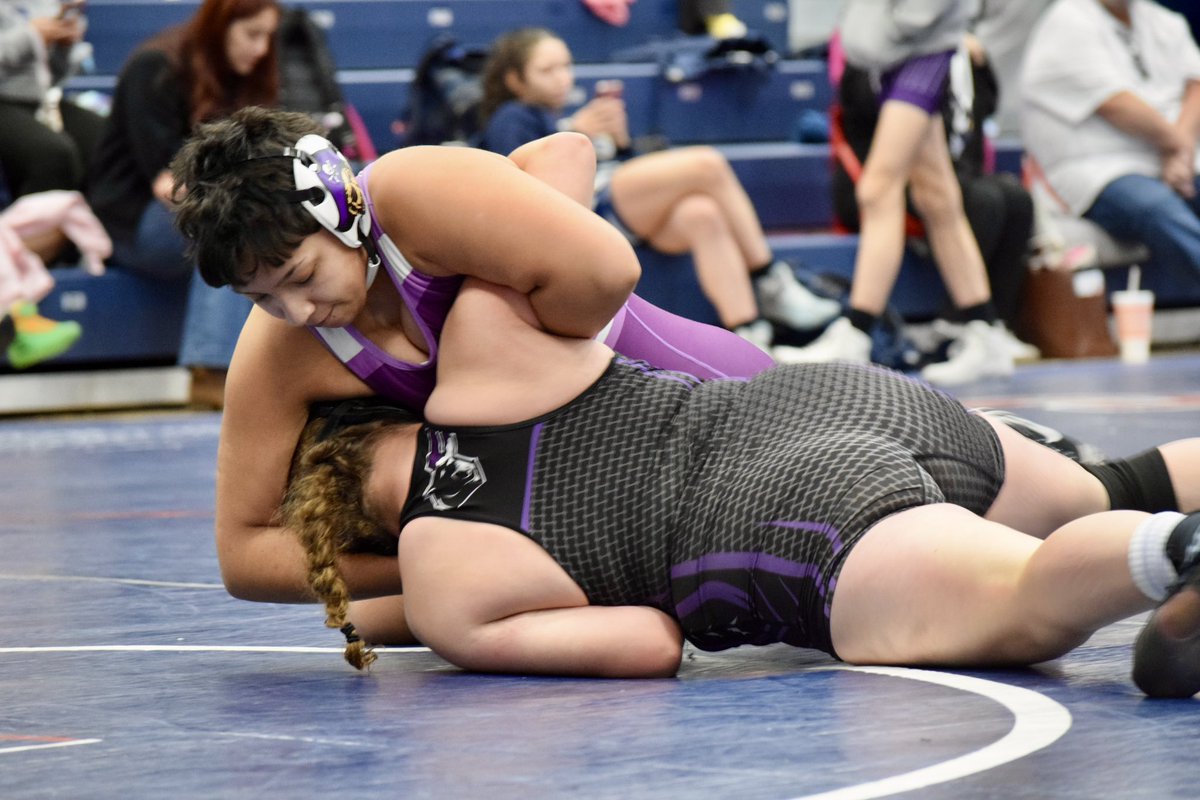 piper_wrestling's tweet photo. Our girls team went out and competed hard at the Texas Outlaw in Allen, TX. We came away with a 10th place finish as a team and the following individual podium placers:
🥉- Penny Dolinar
6th - Rylee Burke
🥉 - Maia Dolinar
4th - Yazmin Sullivan https://t.co/FjgdBCqz6C