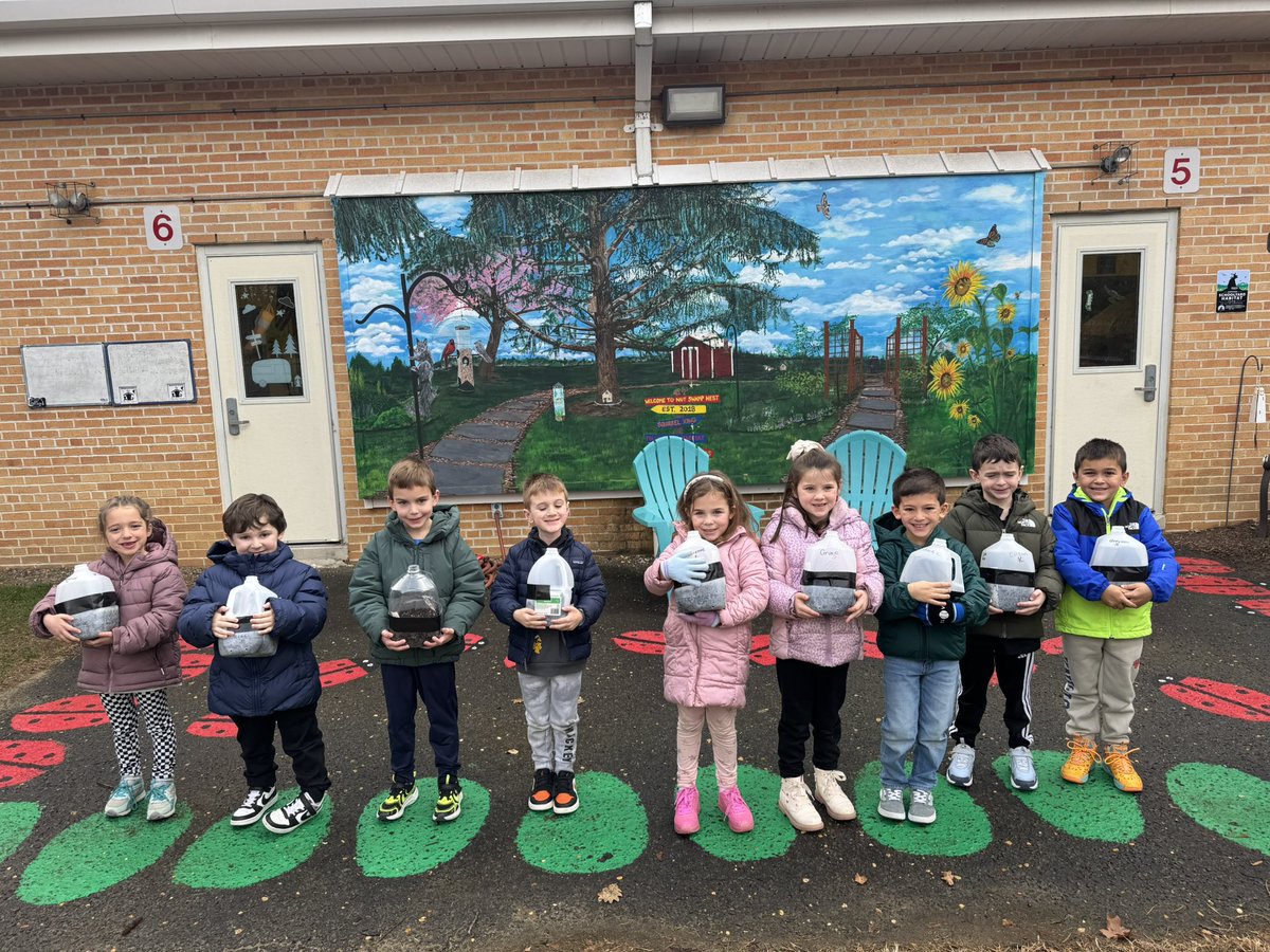 🌱❄️ Winter Sowing with Kindergarten! ❄️🌱
Today our class became garden scientists thanks to a grant from the Wild Seed Project 🌼🐝
We made our very own winter-sowing containers using water jugs, soil, and native plant seeds. <a href="/WildSeedProject/">Wild Seed Project</a>
